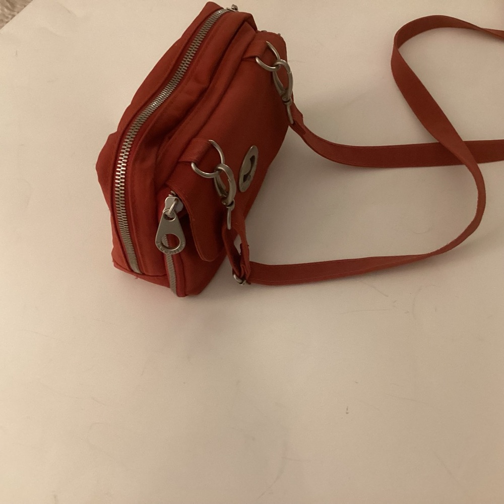 Baggallini Crossbody Bag Red with Orange interior. - Picture 2 of 5